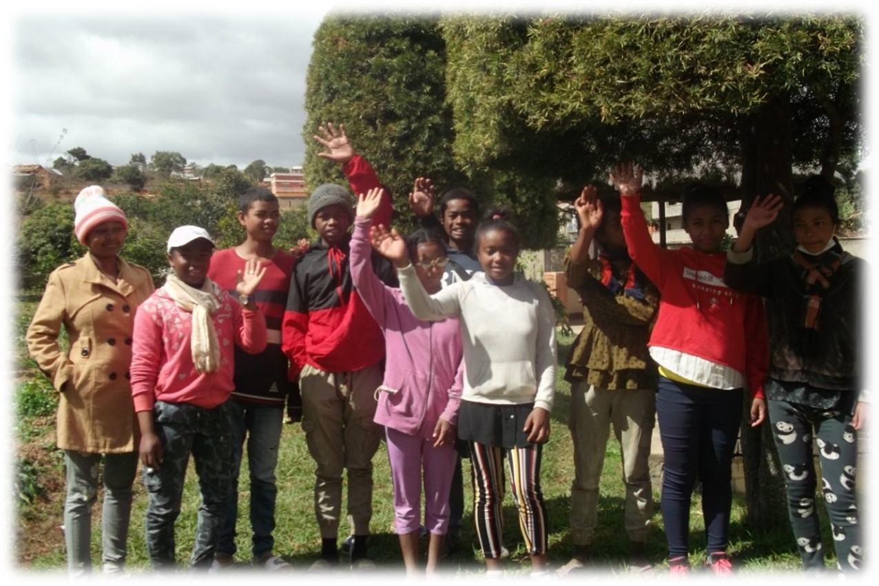 Les enfants au centre social d'Ambatofotsy