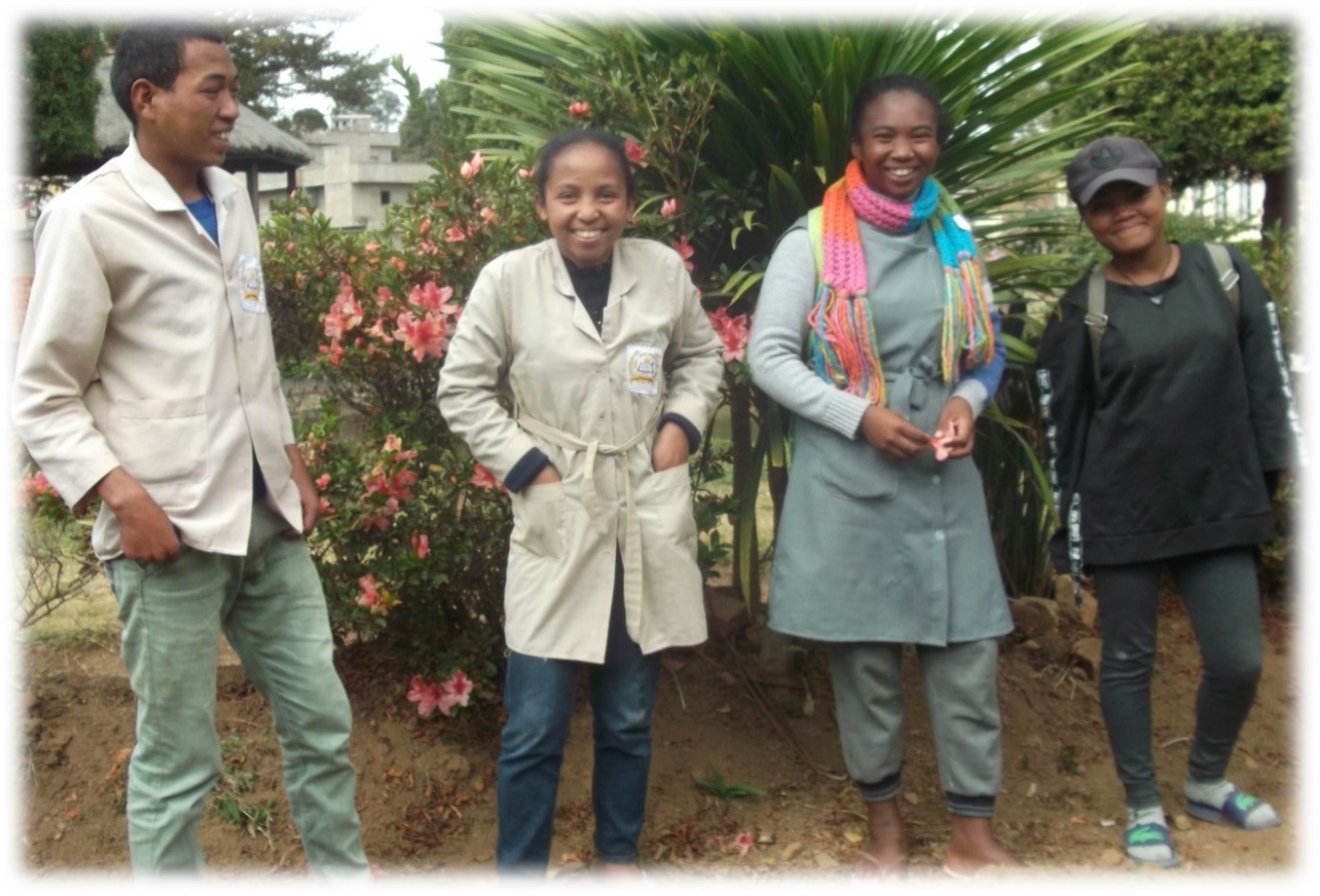 Les enfants au centre social d'Ambatofotsy