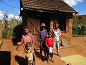 Projet de distribution de fataperas à Madagascar