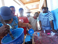 Production de craies dans le centre de Morondava