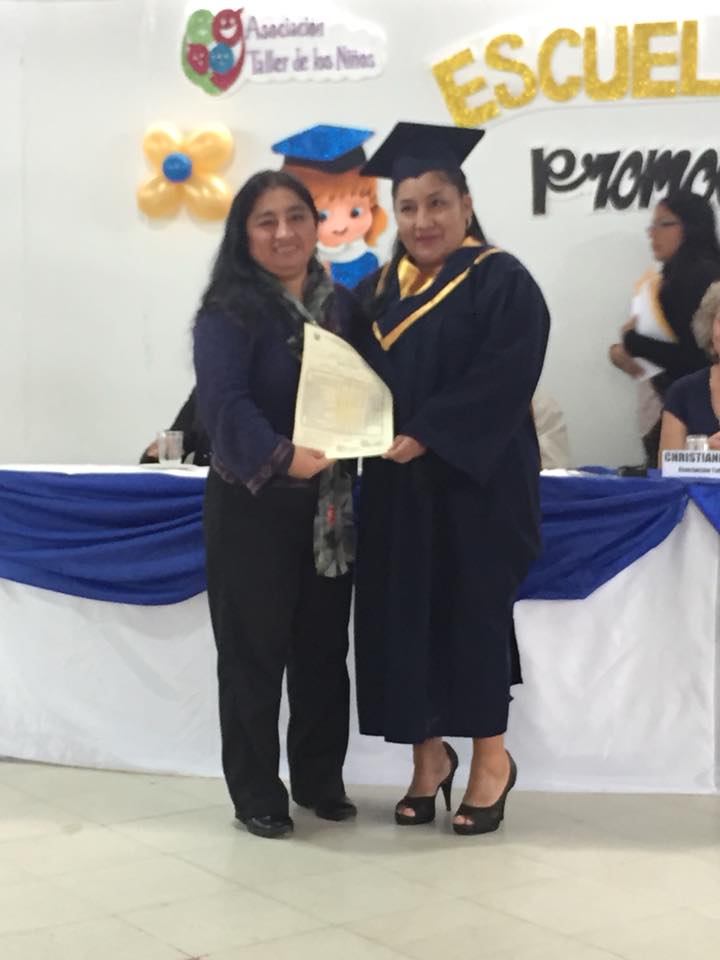 Ecole inclusive à Lima, remise des diplômes en juin 2018