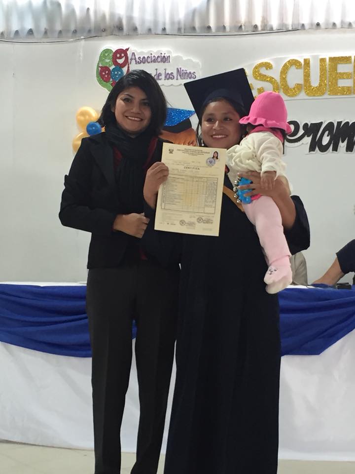 Ecole inclusive à Lima, remise des diplômes en juin 2018